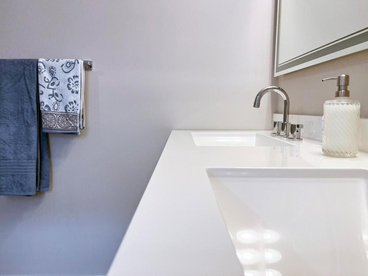 Beautiful Cozy New Build Home - Pet Friendly South Euclid Buitenkant foto