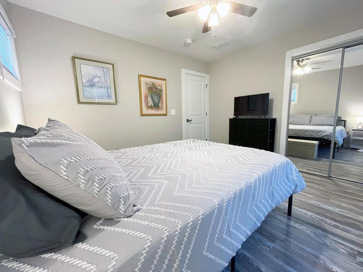 Beautiful Cozy New Build Home - Pet Friendly South Euclid Buitenkant foto