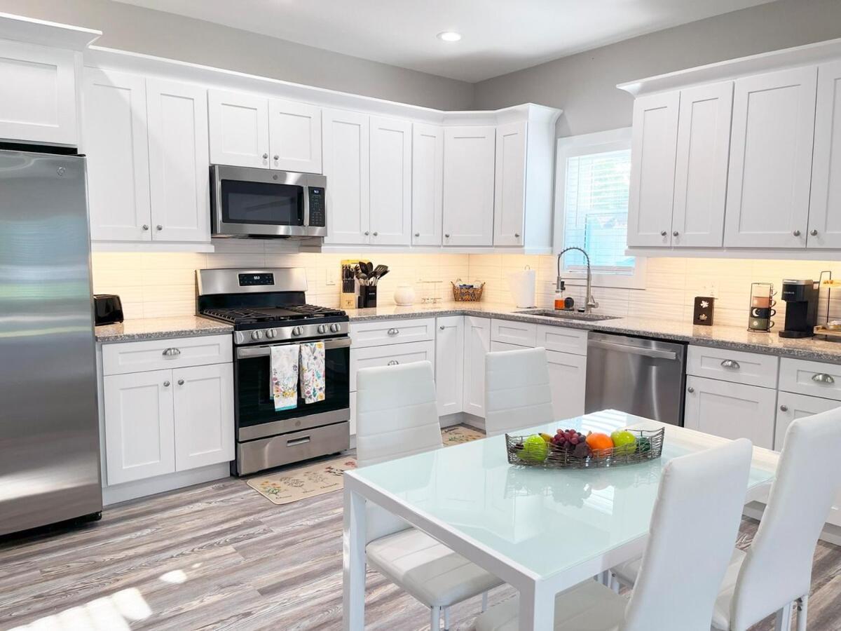 Beautiful Cozy New Build Home - Pet Friendly South Euclid Buitenkant foto